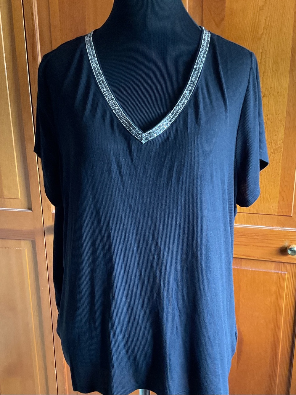 Jennifer Lopez Black Short Sleeve V-Neck Top with Silver Trim